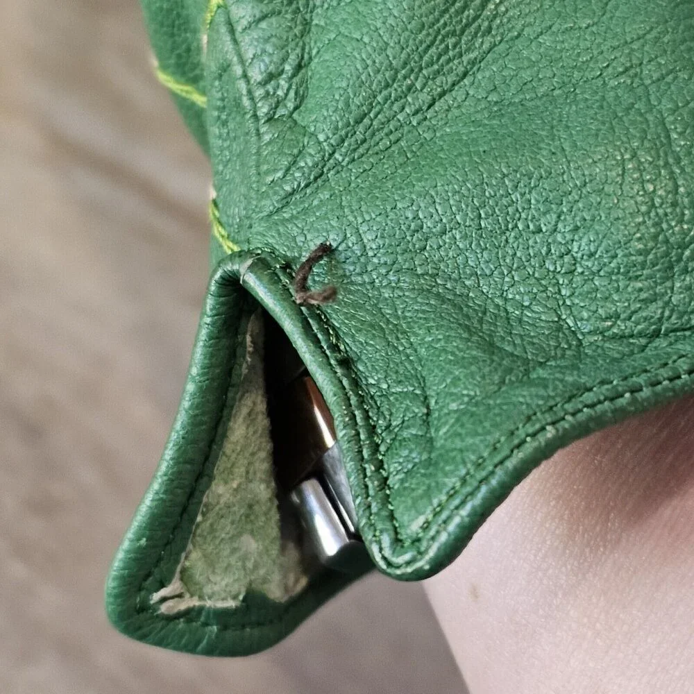 Vintage Womens Mod Green Leather Thin Fashion‎ Gloves 6.5 Light Green Stitching